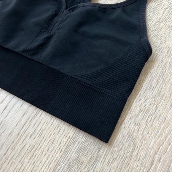 Black Sports Bra. Small / Medium. - Picture 4 of 11